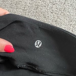 Lululemon reversible flare cropped size 4